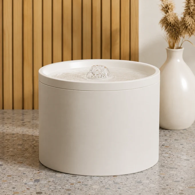 Fontaine à eau pour chat céramique 1 L — ultra silencieuse