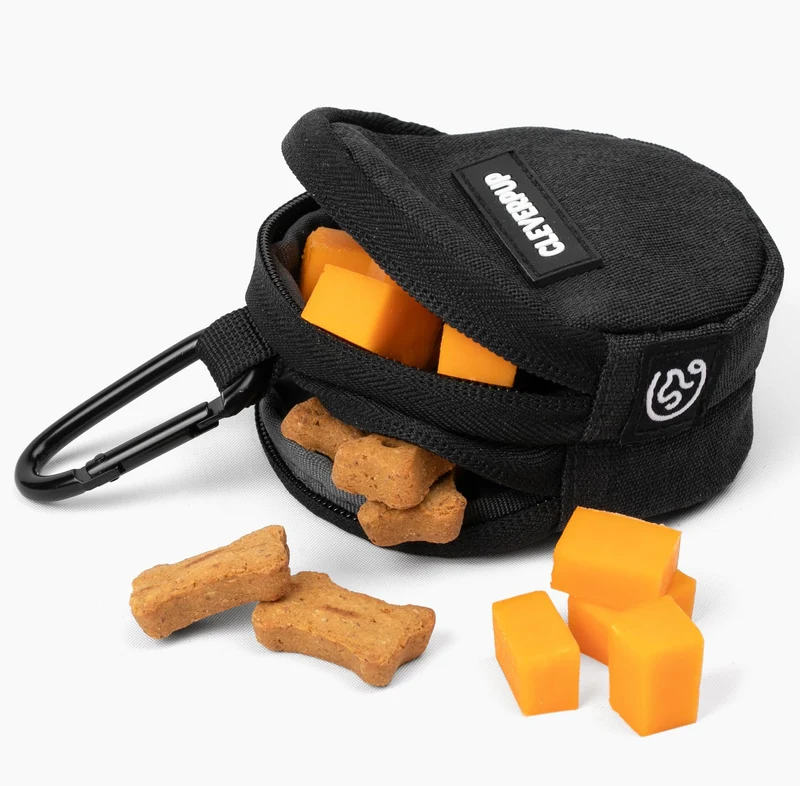 Cleverpup Snackpack — Poche à friandises double isolée, 1,5 tasse, 2 poches zippées étanches sans BPA, mousqueton, graphite
