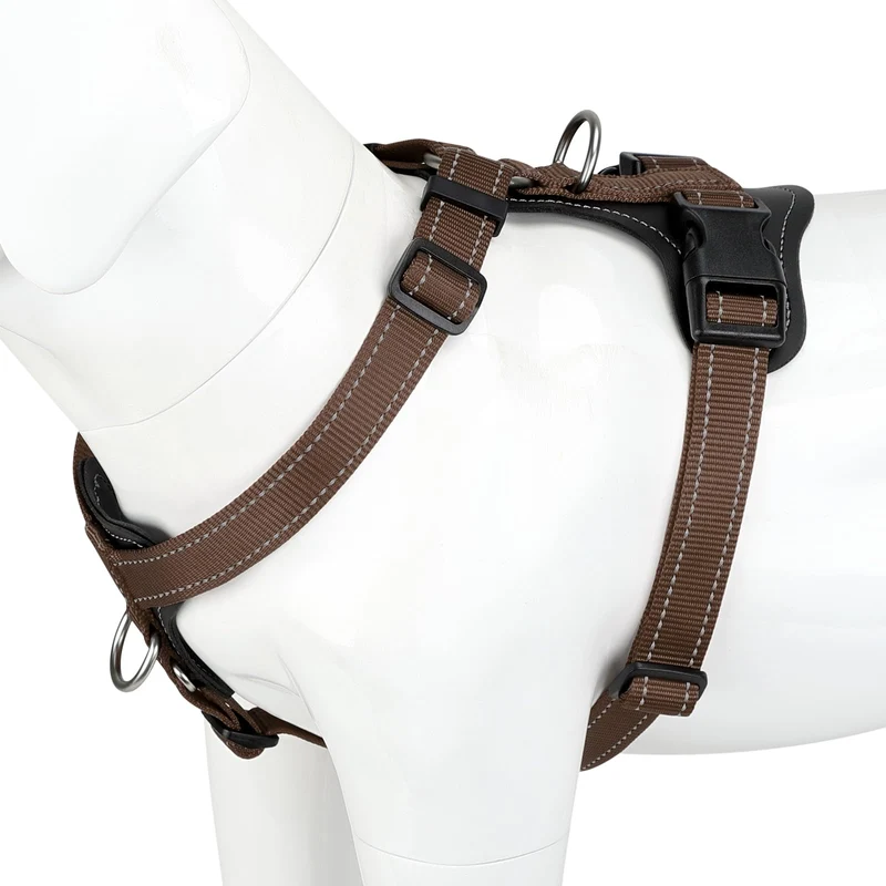 Harnais Plutus Pet anti-tirage réglable avec accents en cuir — Réfléchi et durable pour chiens (Chocolat, tailles S à L)