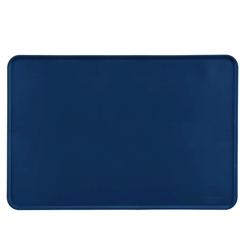 Amazon Basics Tapis en Silicone Imperméable et Antidérapant pour Animaux — 24 x 16 pouces, Bleu