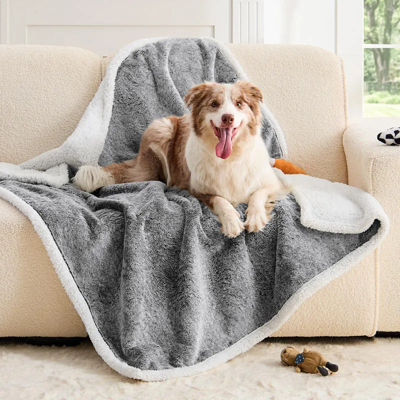 ChiXnuggle Couverture Imperméable pour Chien Grand – Double Face (Fausse Fourrure & Sherpa), Lavable 127 x 152 cm, Noir