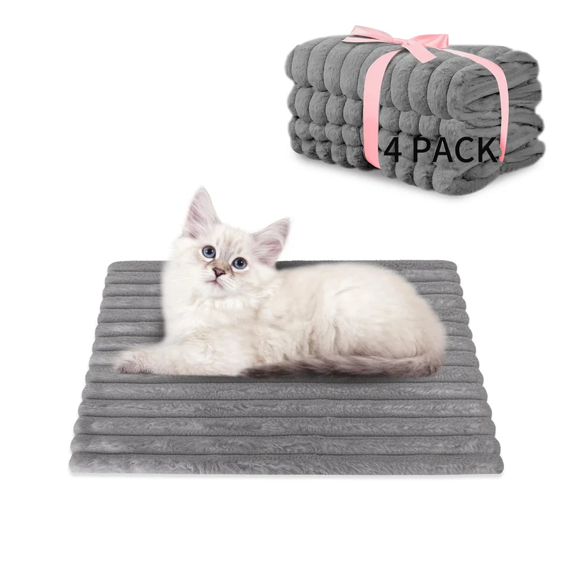 NWK Pack de 4 Tapis Fluffy Auto-Chauffants pour Chat et Chien — Doux, Lavables et Antidérapants (Misty Gray, Petit, 19'' × 15'')
