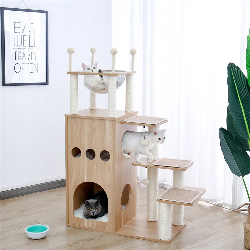 Arbre à chat en bois avec hamac