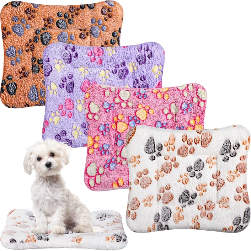 Tuanse – Lot de 4 Tapis Ultra-Doux pour Petits Animaux (33 x 47 cm) – Motifs Patte, Lavable, Velours Corail