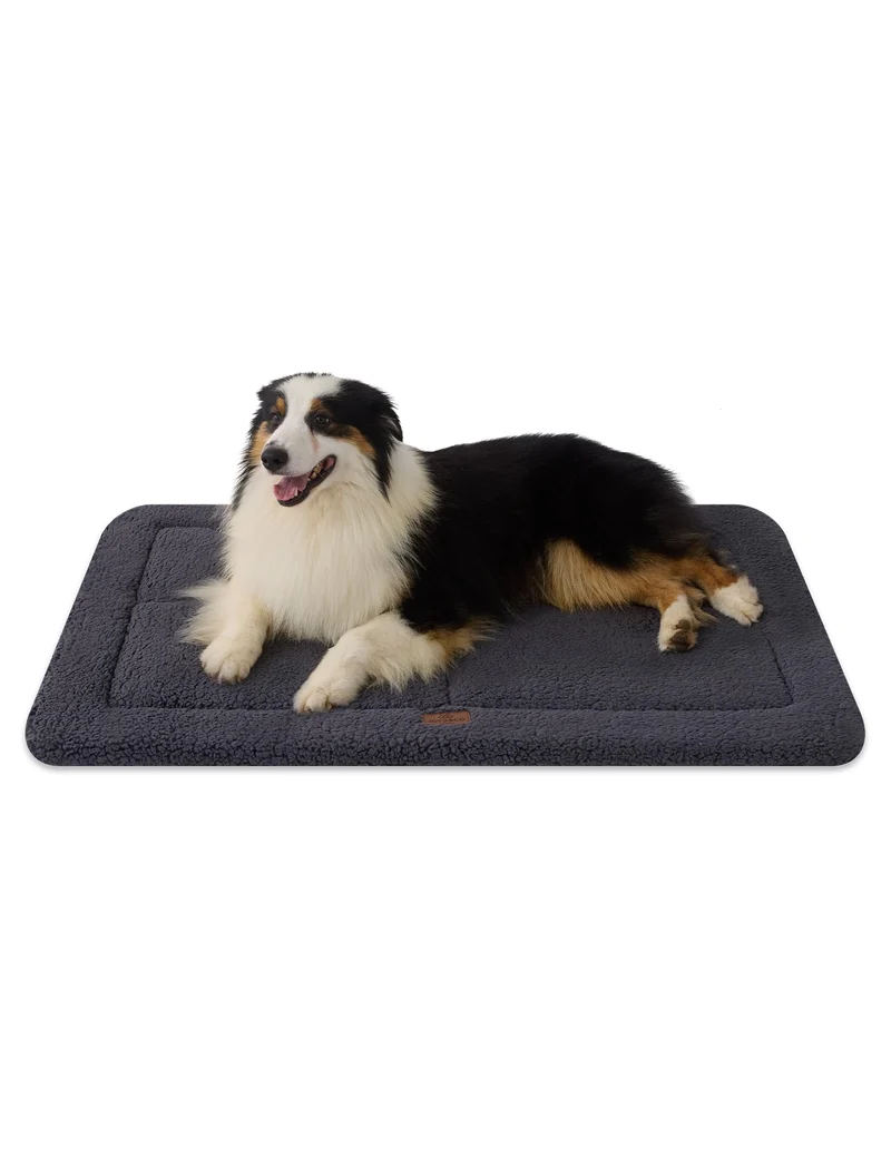 Joydeco Tapis Crate Chien Bas Profil Réversible — Doux et Lavable 41x28 po Gris Foncé
