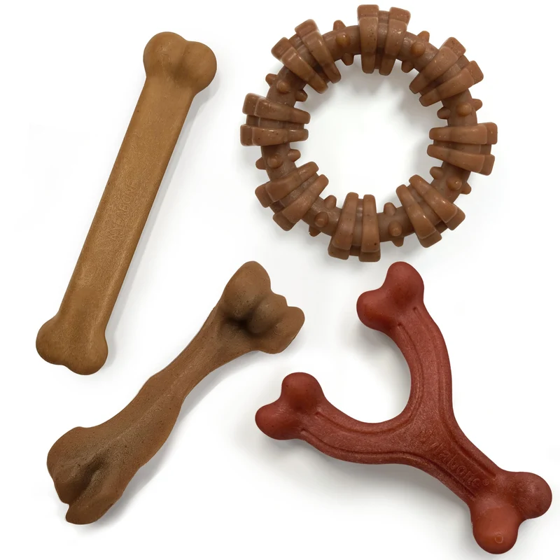 Nylabone Strong Chew – Lot de 4 Jouets Mordillables pour Grands Chiens jusqu’à 50 lb | Saveurs réelles poulet, bacon, bison, venaison et boeuf
