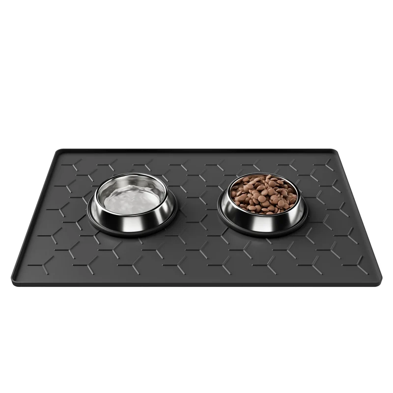 Pieviev Tapis de Gamelles Chien et Chat 24x16 – Silicone Étanche, Bord Élevé, Antidérapant, Facile à Nettoyer, Noir