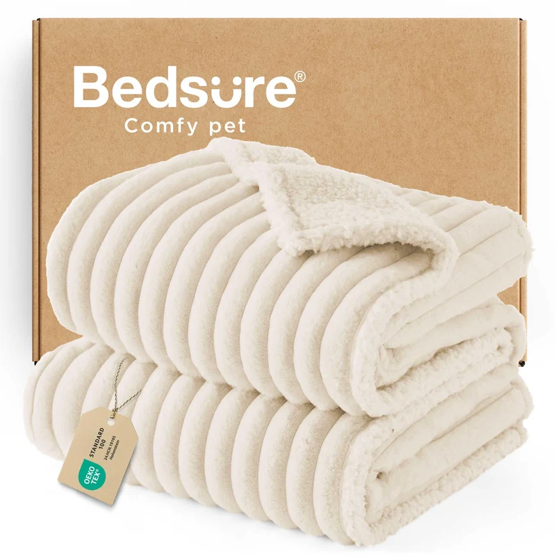 Bedsure ComfyFleece: Couverture Imperméable pour Chien Grand – Doux Corduroy et Sherpa