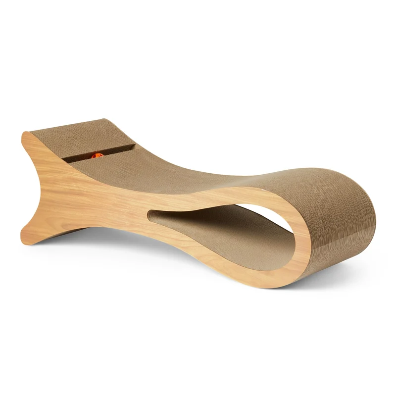 Amazon Basics Grattoir pour chat en forme de lit – Poteau-lounge, Jouet boule interactif et herbe à chat, FSC certifié, bois, 34,3 x 11,8 x 11,8 po
