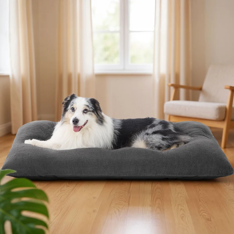 Bedsure Tapis XL Lavable pour Cage - Grand Chien, Confort Peluche, 41x27, Gris Foncé