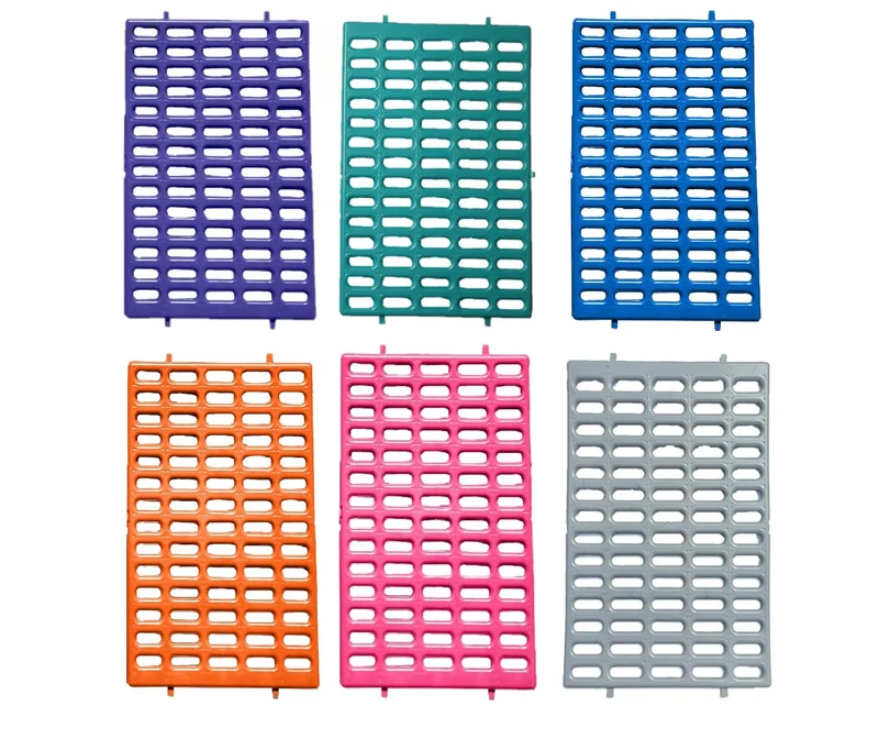 Tapis de repos Saguaro Acres pour cages à fond filaire – lot de 6 (rose, bleu, bleu-vert, violet, gris et orange)