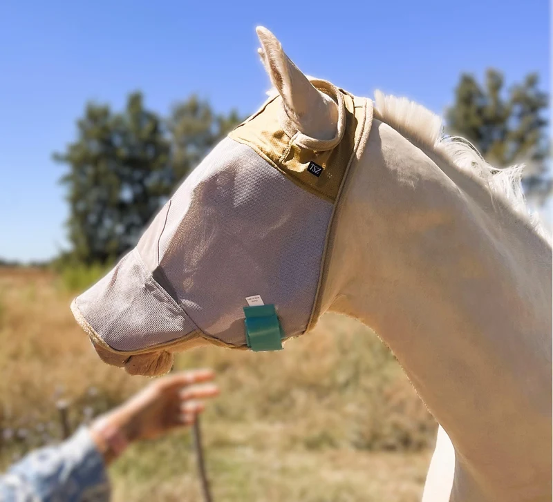 The Sunny Zebra - Masque anti-mouches pour chevaux, 70% UV, respirant et durable