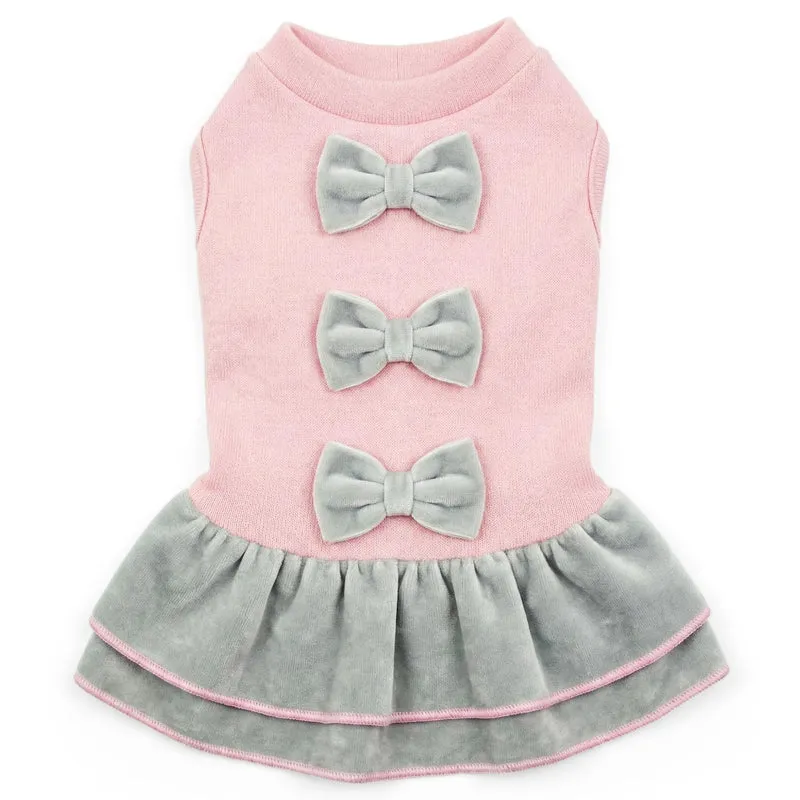 Parisian Pet Robe Rose pour Chien — Élégante Tenue d’Hiver pour Chienne de Taille Moyenne