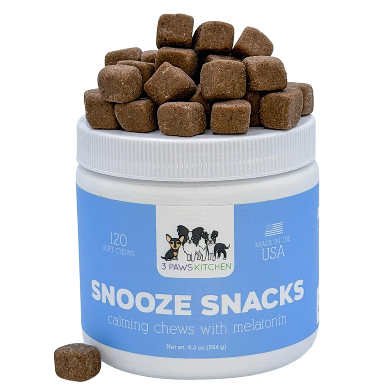 3 Paws Kitchen Snooze Snacks — Friandises Calmes pour Chiens avec Mélatonine, Camomille et Valériane — Approuvées par les Vétérinaires • 120 Friandises Douces • Fabriqué aux États‑Unis