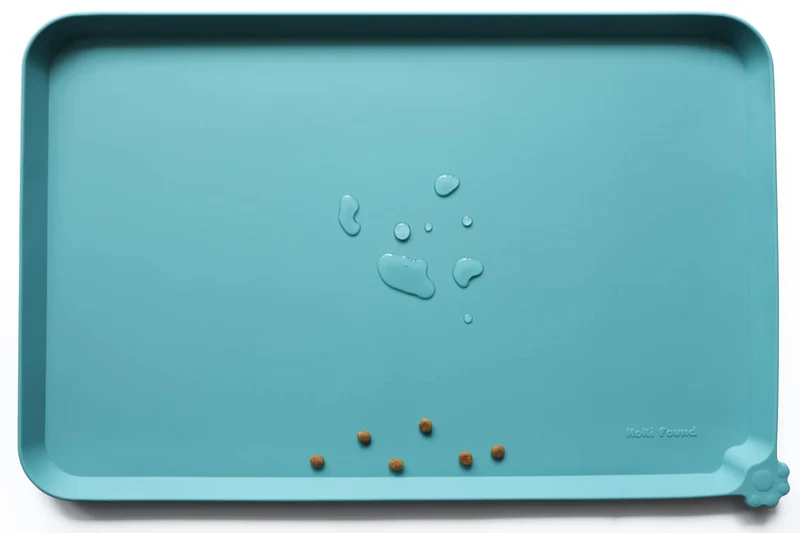 Mat silicone pour gamelles Hoki Found – Antidérapant et Étanche – Glacier 19 x 12 po