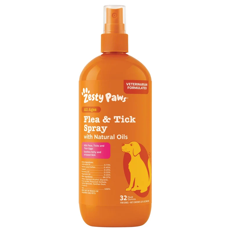 Zesty Paws Spray Puces et Tiques pour Chiens – Élimine puces, tiques et œufs – Formulé par des vétérinaires – Apaise peau irritée – Cèdre, romarin et menthe poivrée
