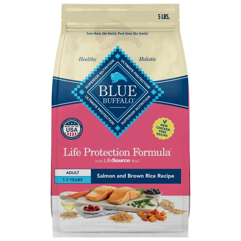 Blue Buffalo Life Protection Formula – Croquettes pour chiens adultes au saumon et riz brun, sac de 5 livres
