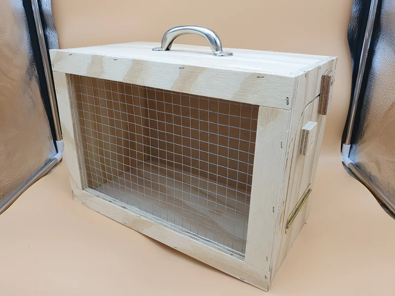Boîte de transport en bois