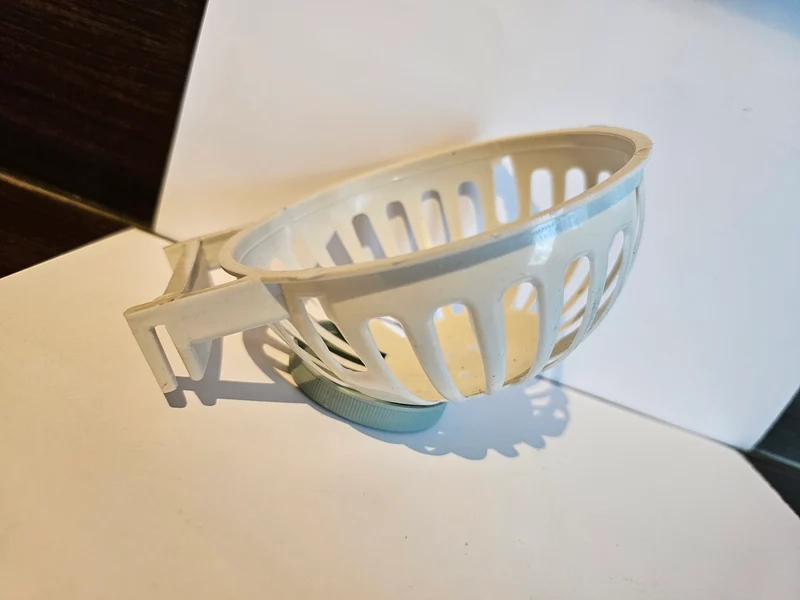 Butget en plastique pour nid de canaris