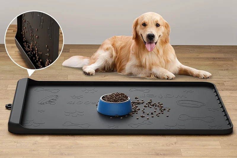 Carry360 Tapis Alimentaire en Silicone pour Chiens et Chats – Grand 36 x 24, Poche de Récupération, Étanche, Bordures Élevées (Noir)